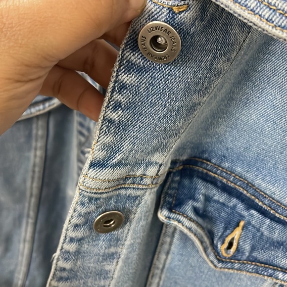 Liz Claiborne Jean jacket - Picture 9 of 13